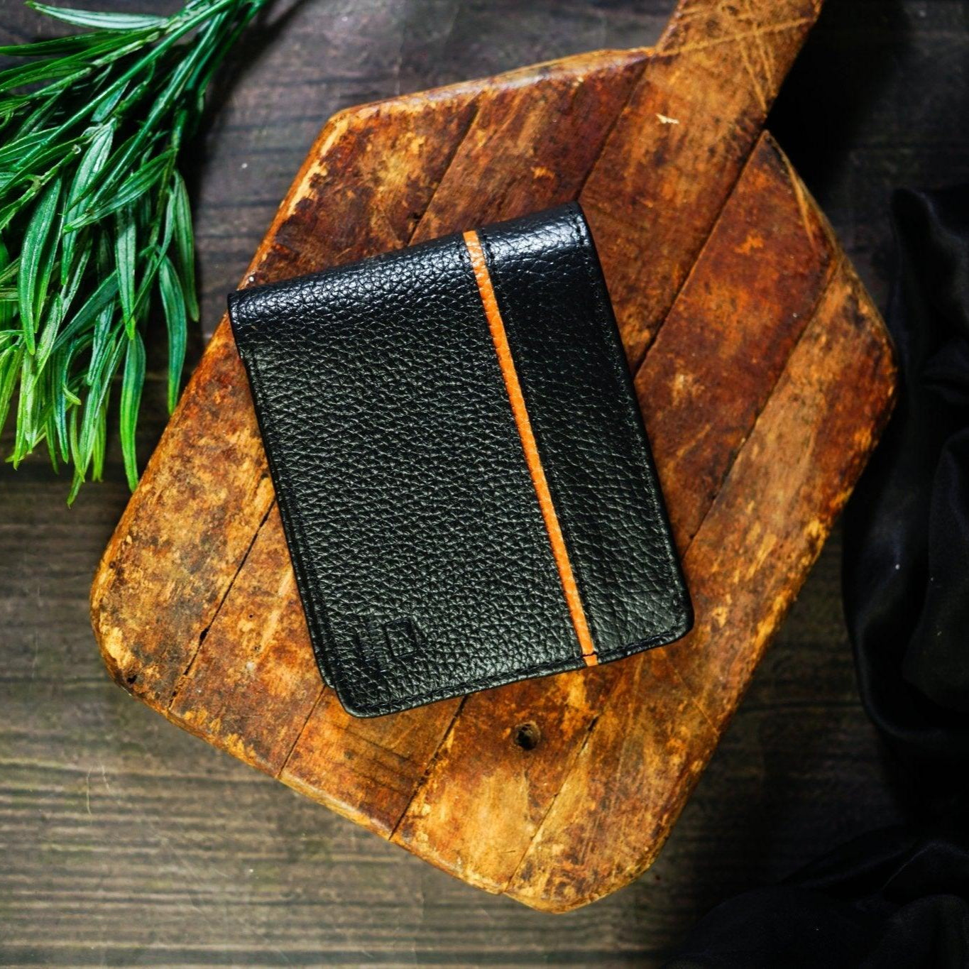 Essentials Plus Wallet - The Premium Skinmens wallet